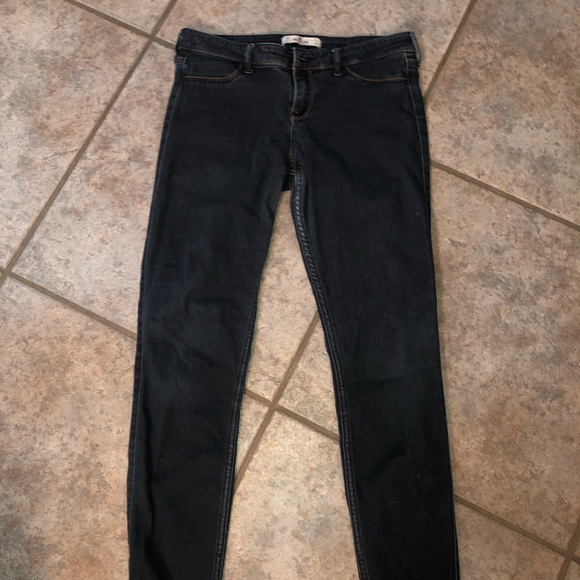 Hollister Skinny Jeans - Picture 1 of 2